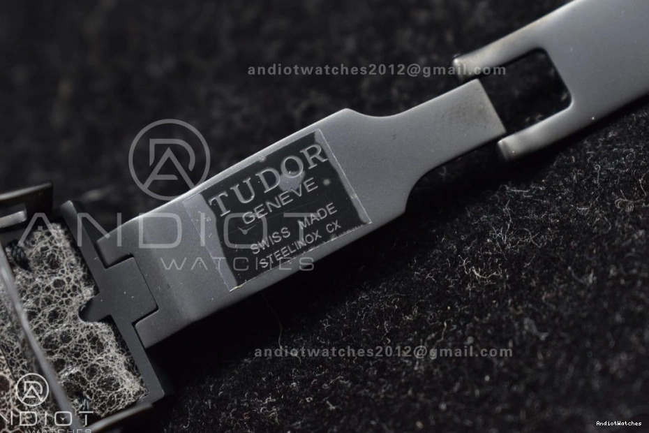 Best Leather A2824 on Heritage ZF Black Dark V Edition Strap Bezel Bay DLC ComfortFit Distressed 425 1:1 Black 0203